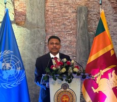 ambassador sumith dassanayake addressing the gathering